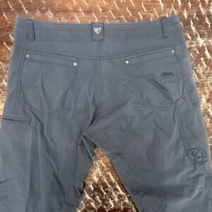 KÜHL Men's 38x32 Black Convertible Hiking Pants Zip-Off Vented Outdoor Travel